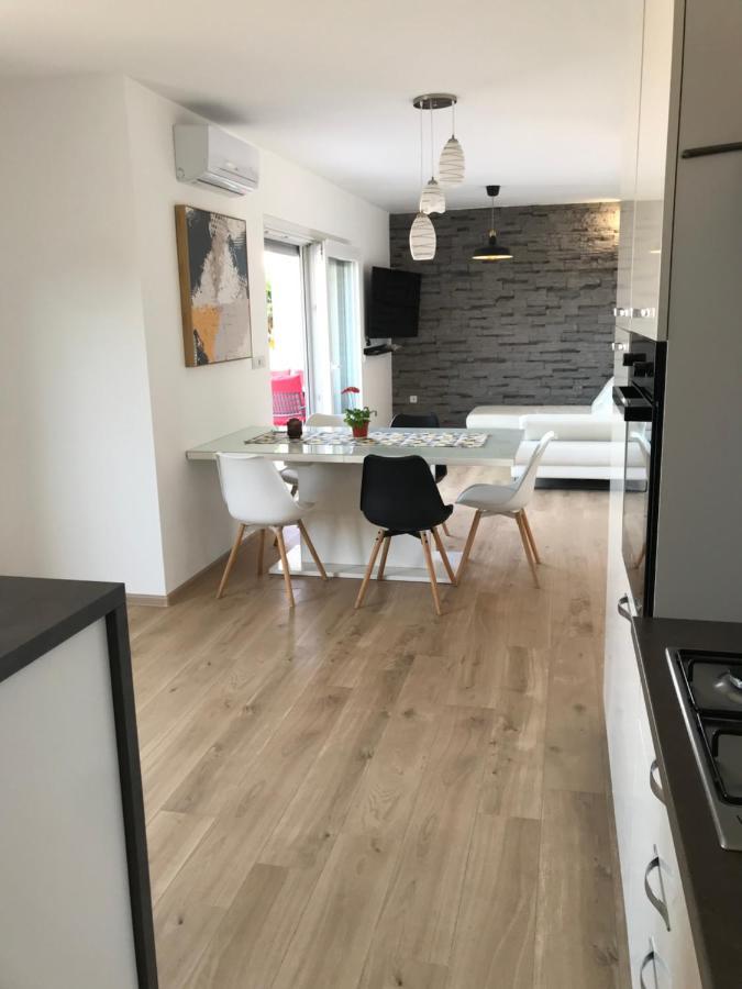Apartments Jelka Banjol Zewnętrze zdjęcie